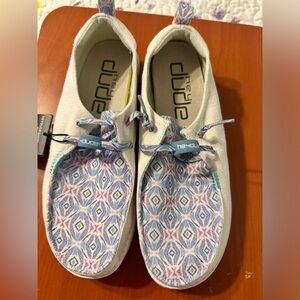 Hey Dude Wendy Zig Zag Sprout